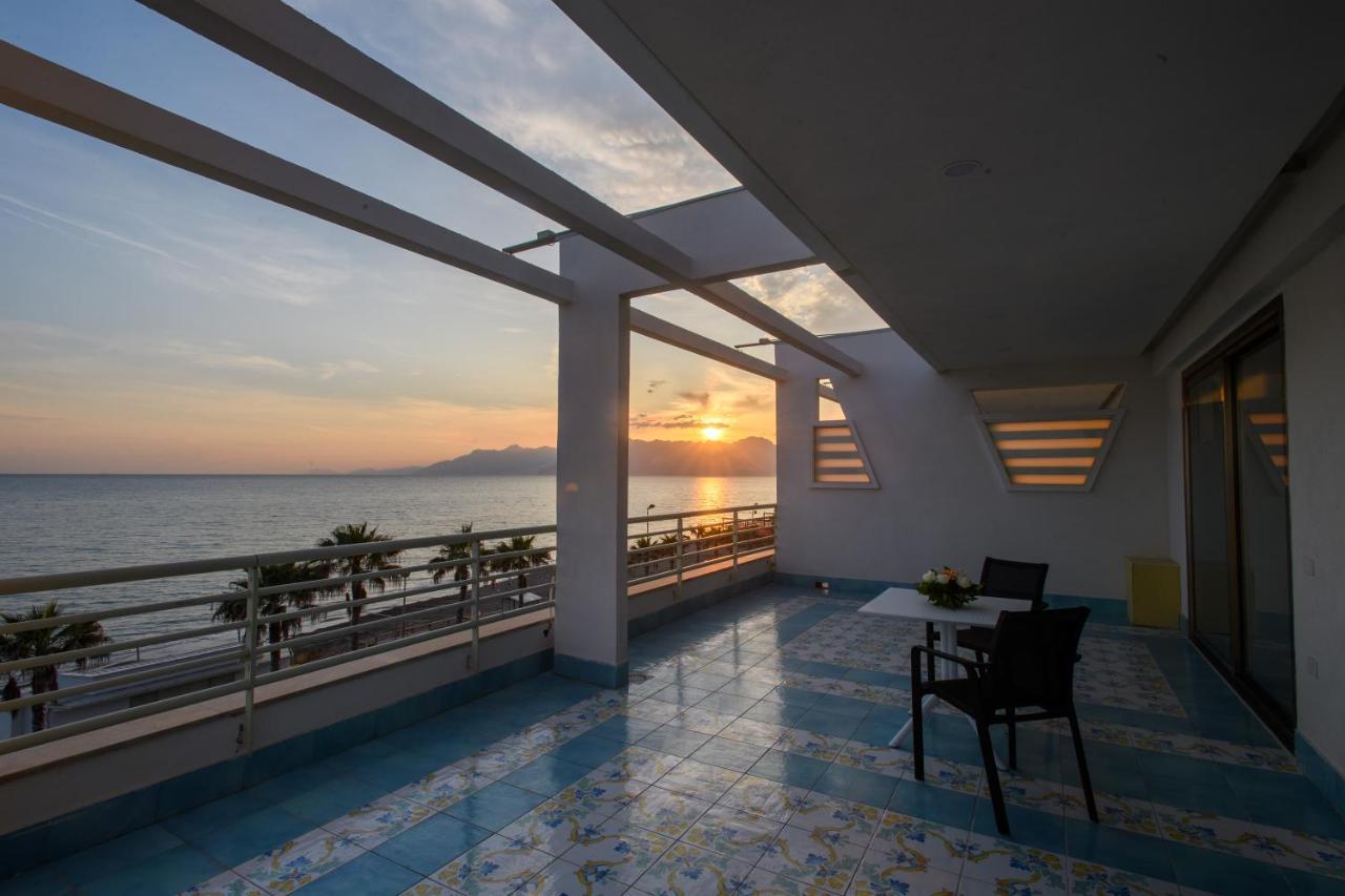 Hotel Ancora 폰테카냐노 외부 사진