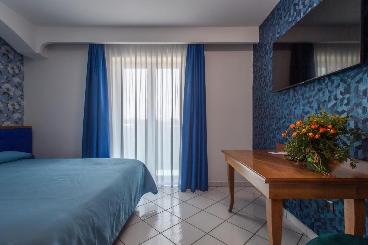 Hotel Ancora 폰테카냐노 외부 사진