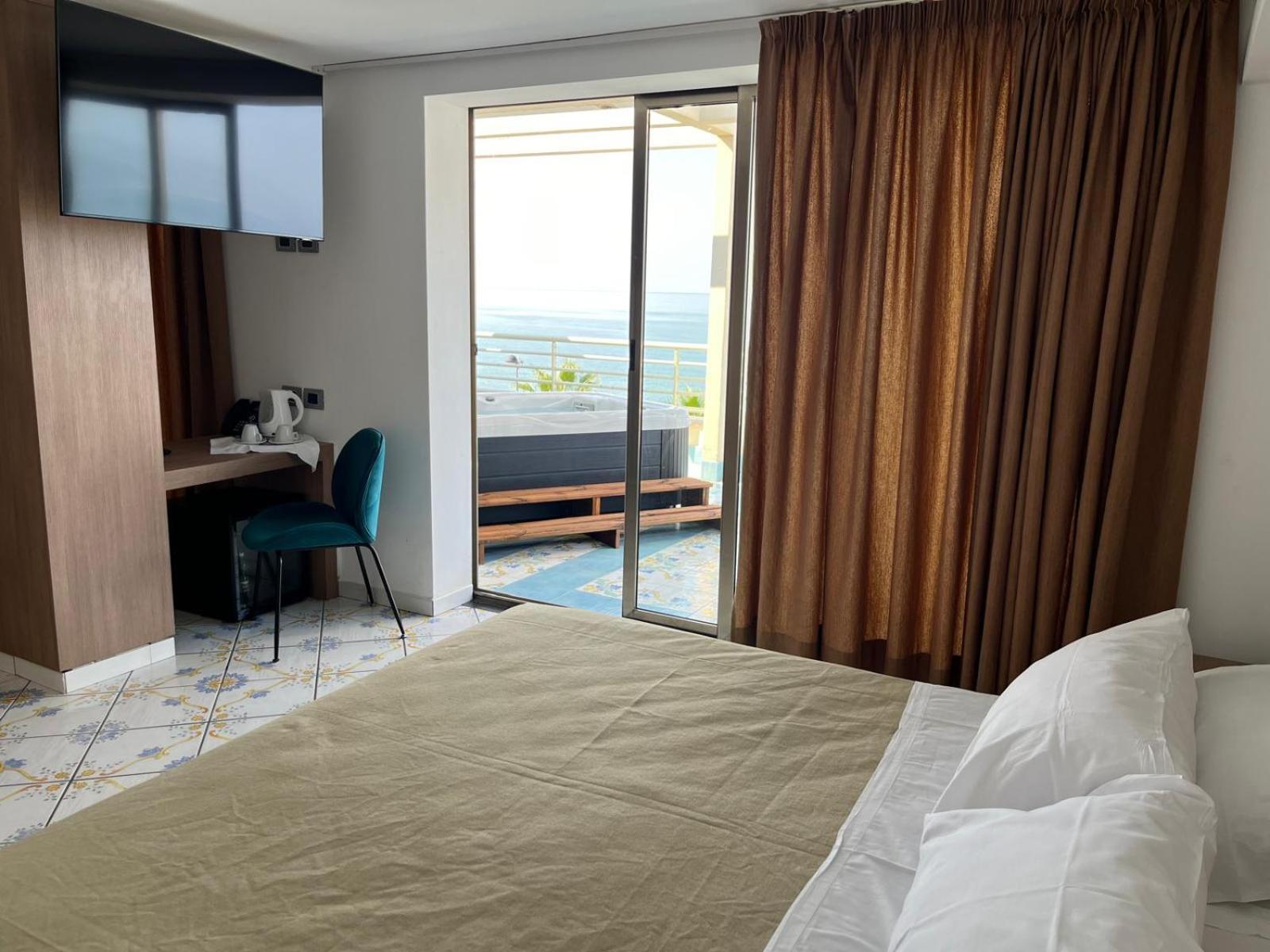 Hotel Ancora 폰테카냐노 외부 사진